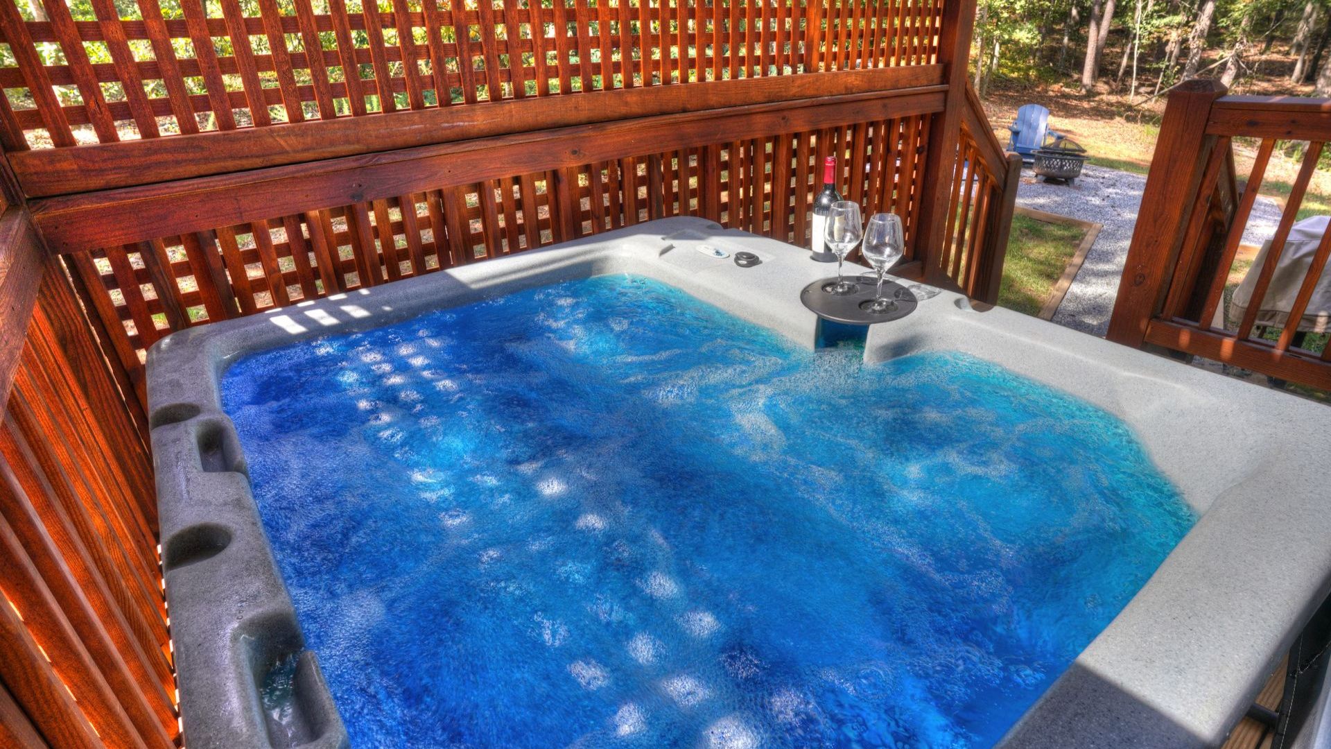 Cabins with Hot Tubs Near Helen GA